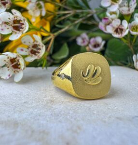 טבעת זהב חותם מעוף הציפור יהלום