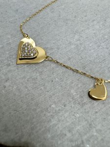 שרשרת לבבות