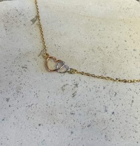 שרשרת לבבות