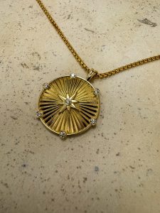 שרשרת זכרונות